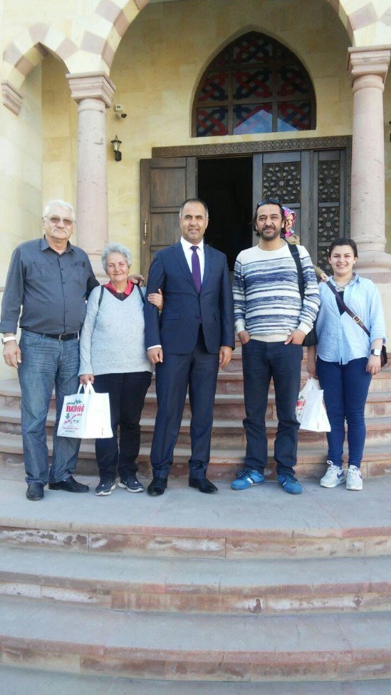 Şefkatli Ellerden Biga’lı Öğrencilere Destek