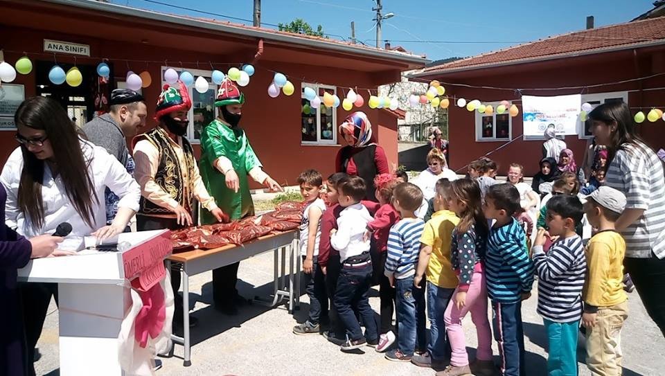 İlkokul Öğrencileri İçin “Nesilden Nesile Oyun Şenliği” Düzenlendi