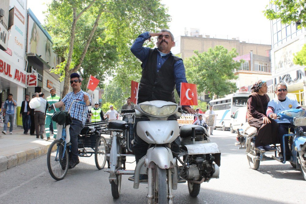 Engellilerin Nemrut Tırmanışı Kortej Yürüyüşü İle Start Aldı