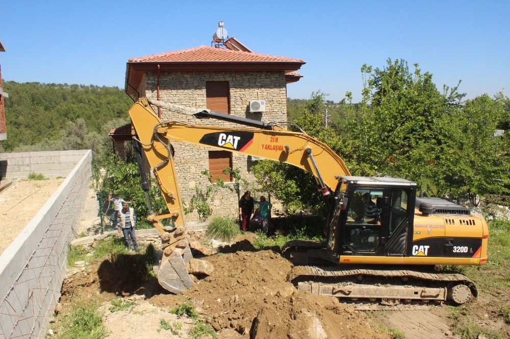 10 Ay Önce Kaybolan Yaşlı Kadın İçin Üzerine Beton Dökülmüş Su Kuyusu Ve Fosseptik Çukuru Açıldı