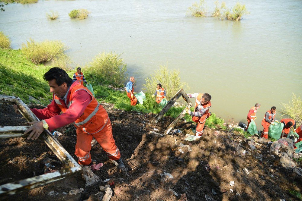 Dicle Nehri Yatağında Atık Temizliği