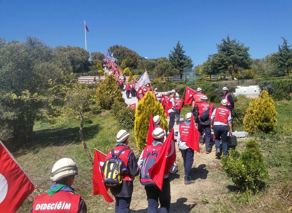 Esenlerli İzciler Dedelerini Unutmadı