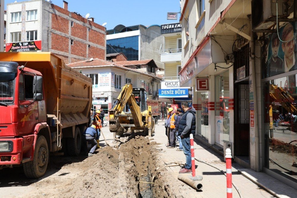 Fatsa’nın Şebeke Hatları Hızla Yenileniyor