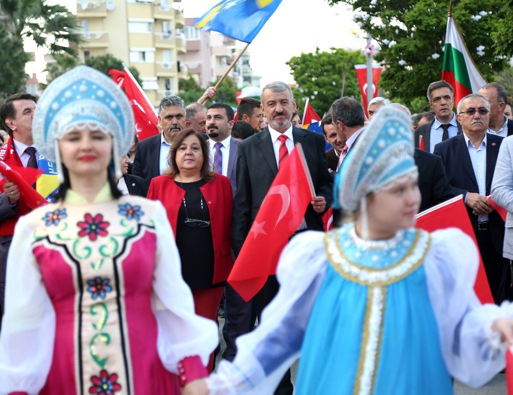 Gaziemir’in Şenliğinde 20. Yıl Gururu Yaşandı