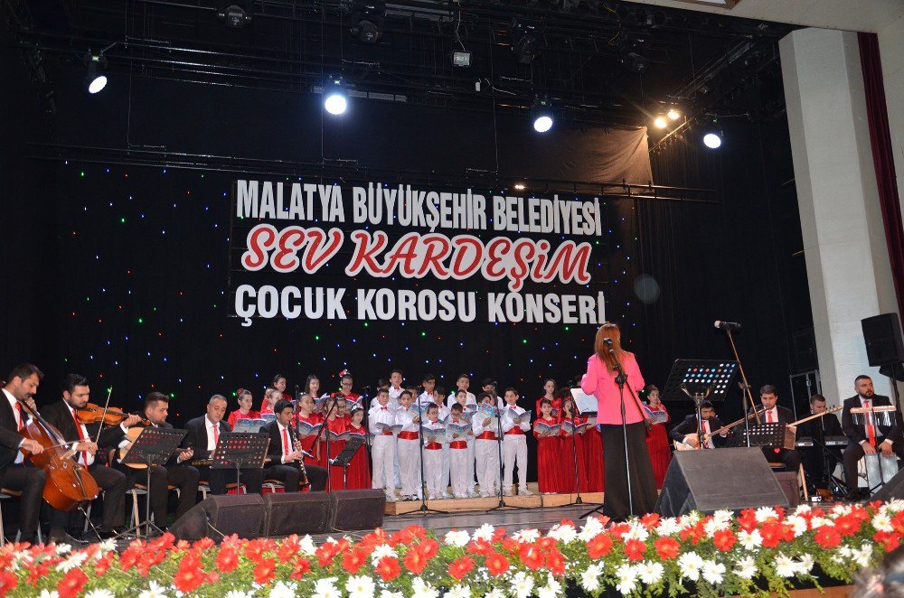 Malatya Büyükşehir Belediyesi Çocuk Korosundan 23 Nisan Konseri