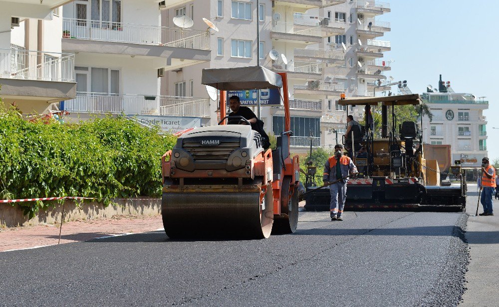 Muratpaşa’dan Şirinyalı Mahallesinde Asfalt Çalışması