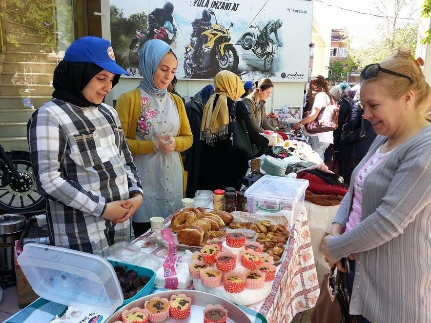 Otizmli Çocuklar Kermes Düzenlediler