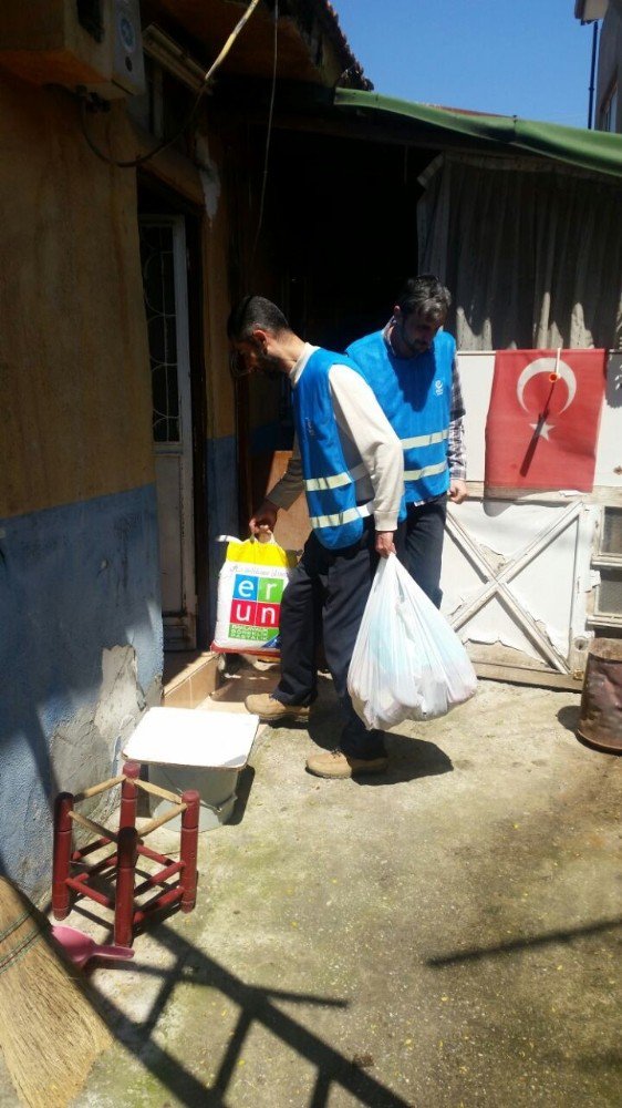 Sakarya Beşir Derneği Yetim Ve Yoksulun Yüzünü Güldürmeye Devam Ediyor