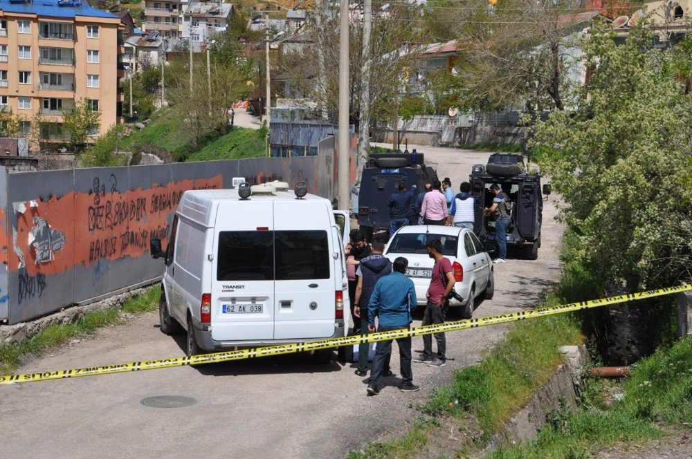 Tunceli’de Klozet Altına Tuzaklanmış Patlayıcı Bulundu