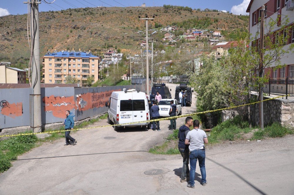 Tunceli’de Klozet Altına Tuzaklanmış Patlayıcı Bulundu