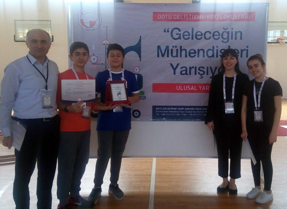 “Geleceğin Mühendisleri Yarışıyor”