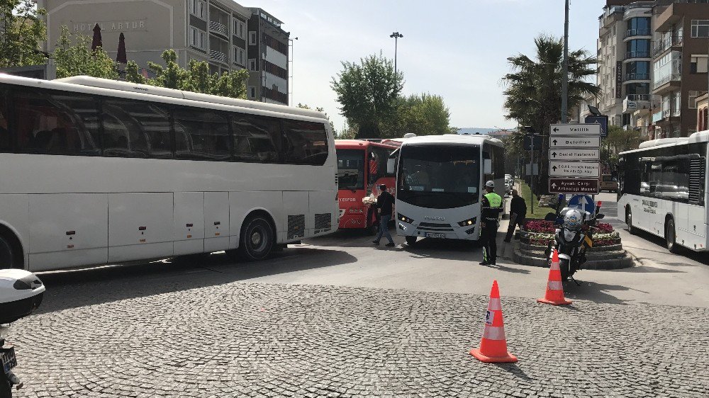 Çanakkale’de Araç Kuyruğu