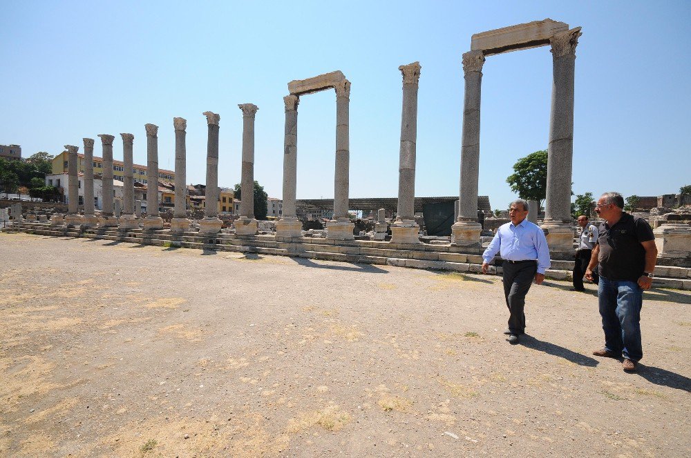 İzmir Büyükşehir Belediyesi’nden Turizme Büyük Destek