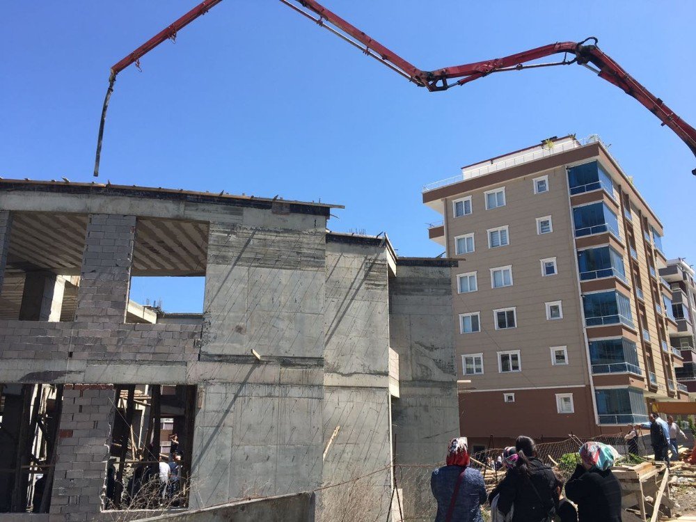 Samsun’da Cami İnşaatında Kalıp Çöktü