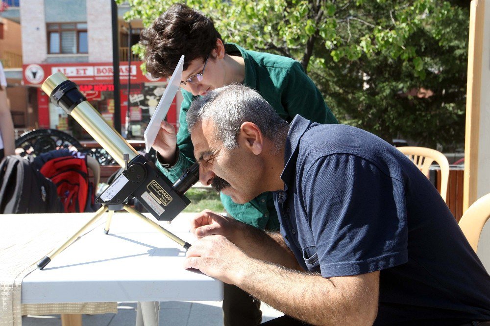 Genç Mucitler Yenimahalle’den Işık Saçtı