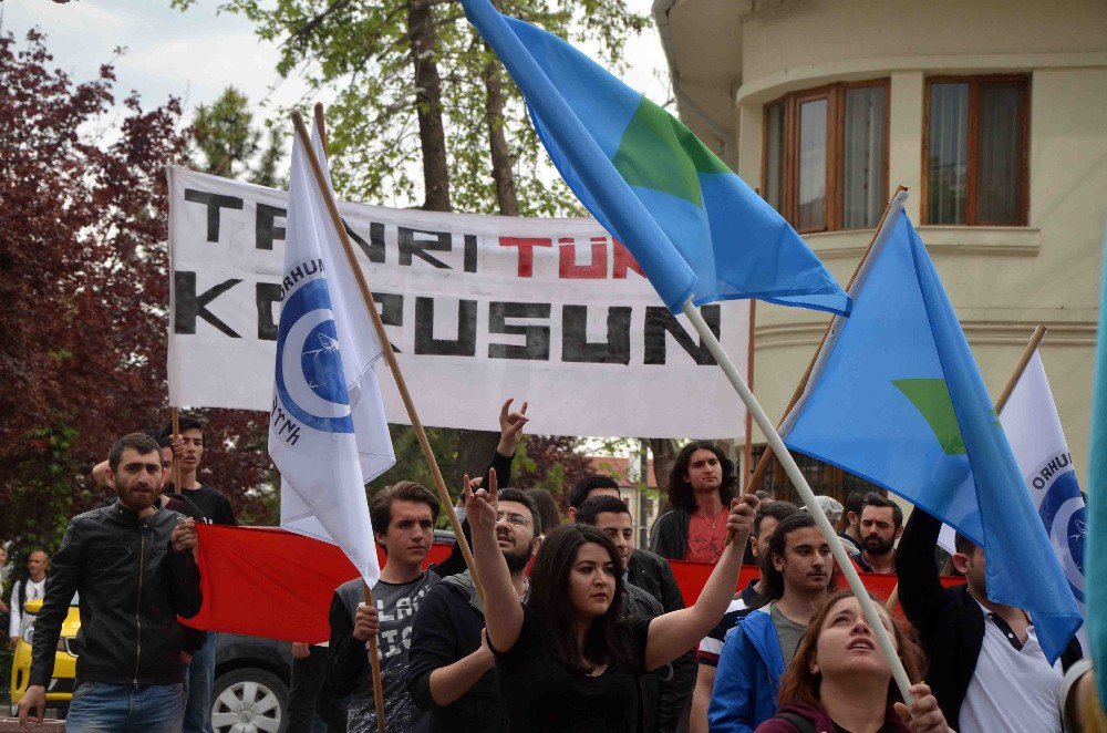 Orhun Derneği, 3 Mayıs Türkçülük Günü’nün 72. Yıldönümü İçin Yürüdü