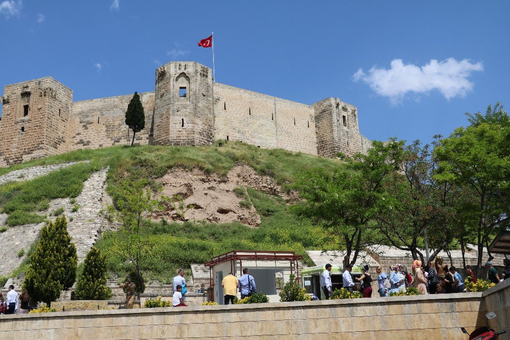 Gaziantep Kalesine Ziyaretçi Akını