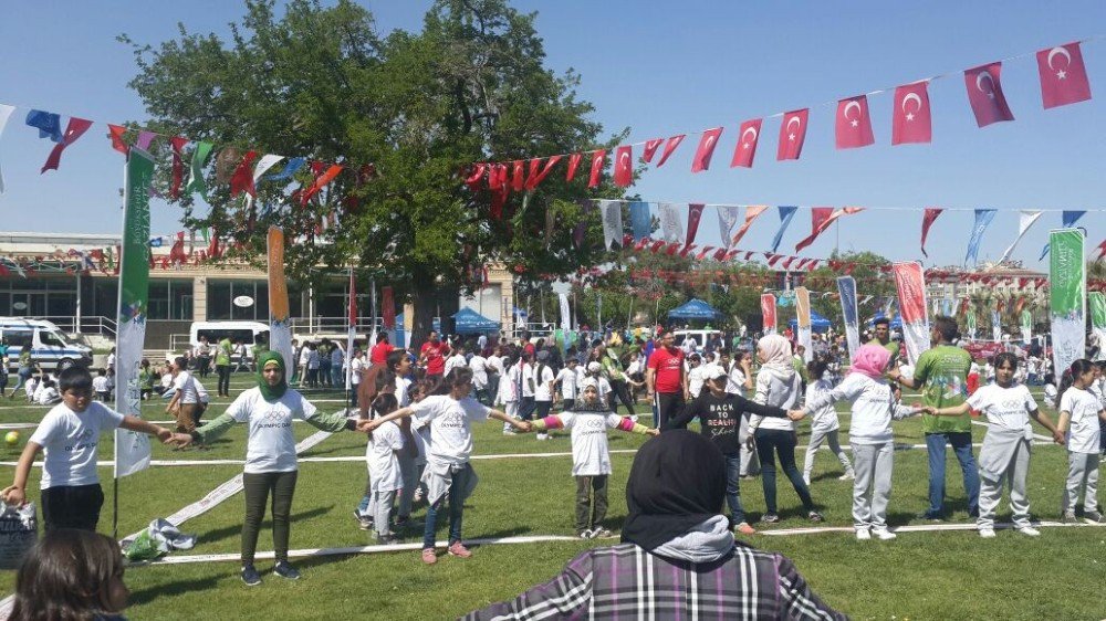 Gaziantep’te Olimpik Gün Şenliği Başladı