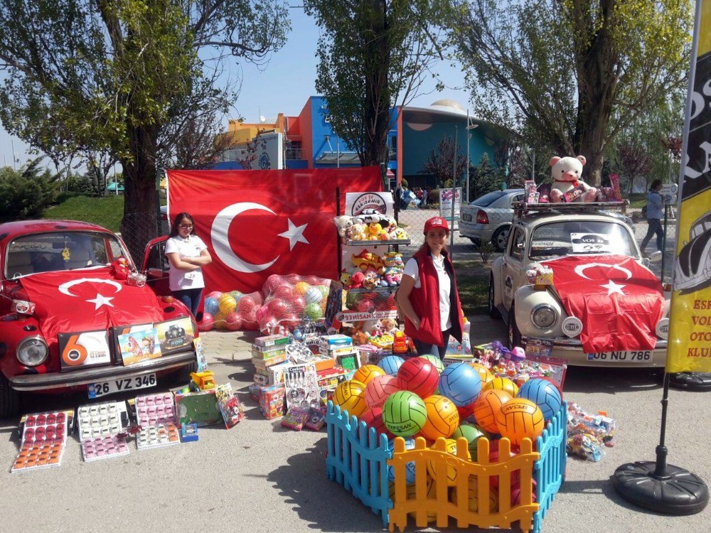 Vosvoslar Bin Çocuğun Yüzünü Güldürdü