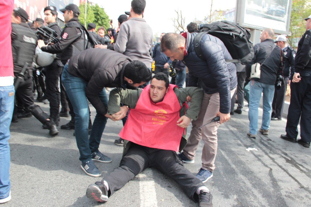 Beşiktaş’tan Taksim’e Yürümek İsteyen Gruba Müdahale