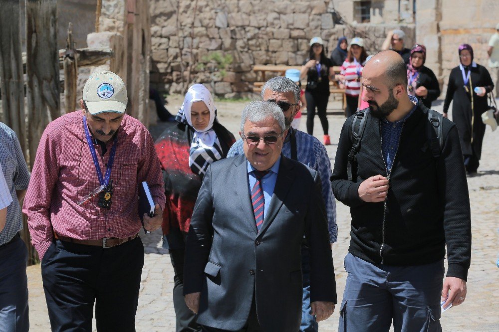 Prof.dr. Suphi Saatçi Her Yönüyle Mimar Sinan’ı Anlattı