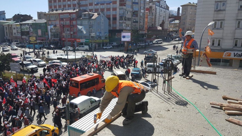 İnşaat İşçileri 1 Mayıs’ta Da Görevlerinin Başında