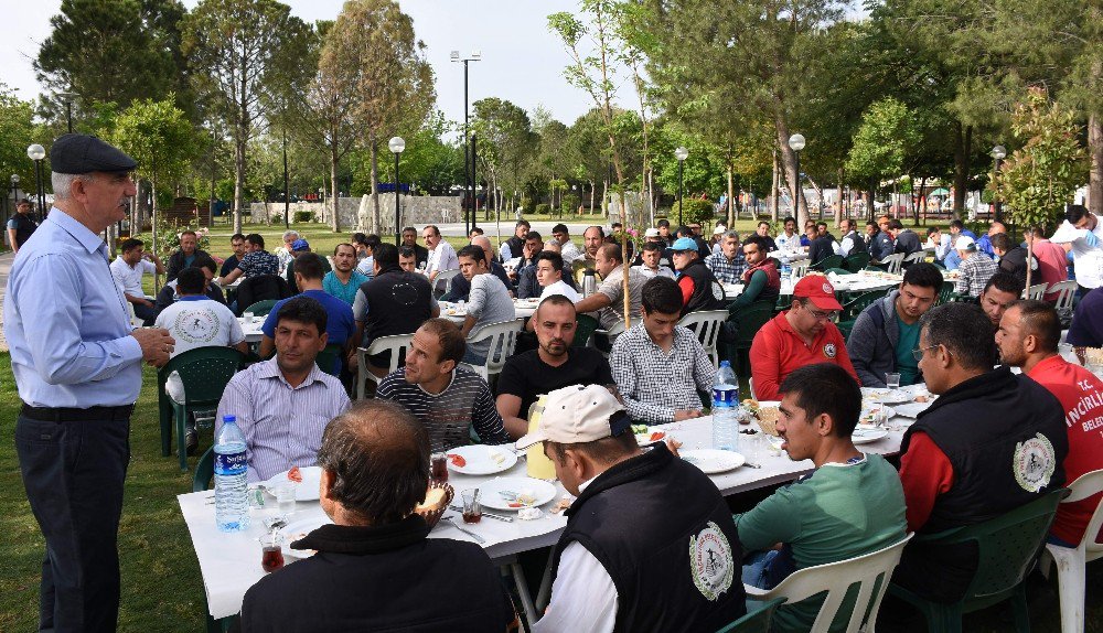 Başkan Kale 1 Mayıs’ı İşçilerle Birlikte Kutladı