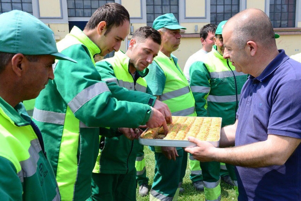 Karesi, 1 Mayıs’ı Unutmadı