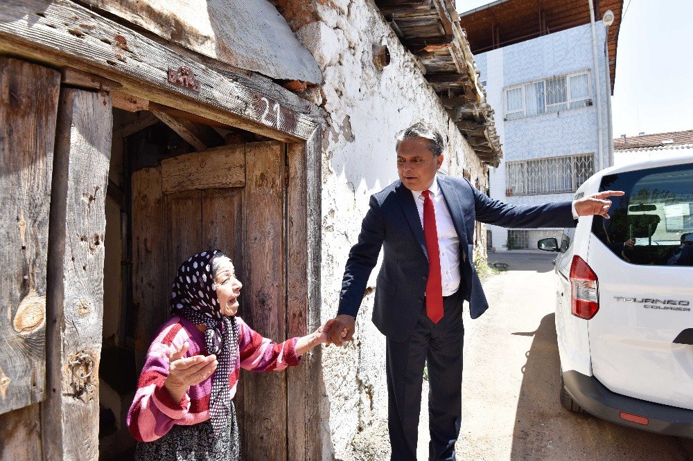 Başkan Uysal, Haşım İşcan Mahallesi’nde İncelemelerde Bulundu