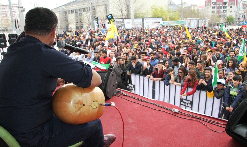 Van’da 1 Mayıs Emek Ve Dayanışma Günü Kutlandı