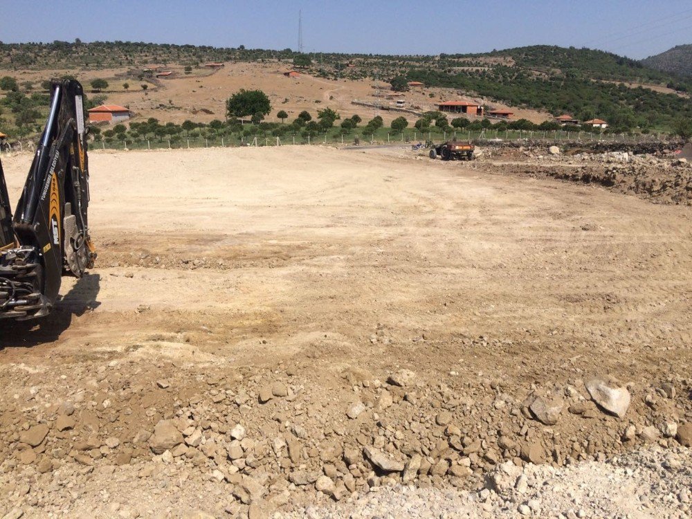 Yunusemre Belediyesinden Maldan’a Futbol Sahası