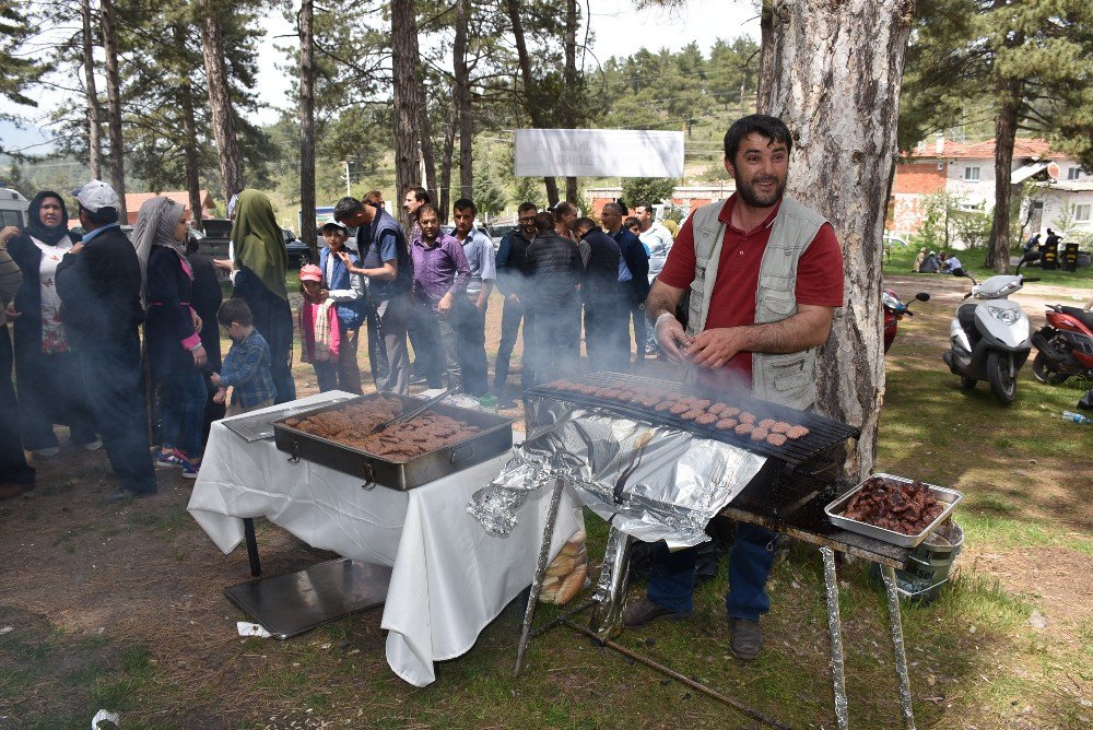 Dursunbey Belediyesinden ‘Büyük Aile’ Pikniği