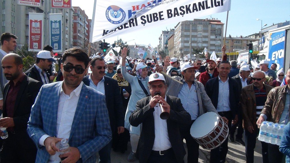 Çelik, "1 Mayıs’ı Coşkuyla Erzurum’da Kutladık"