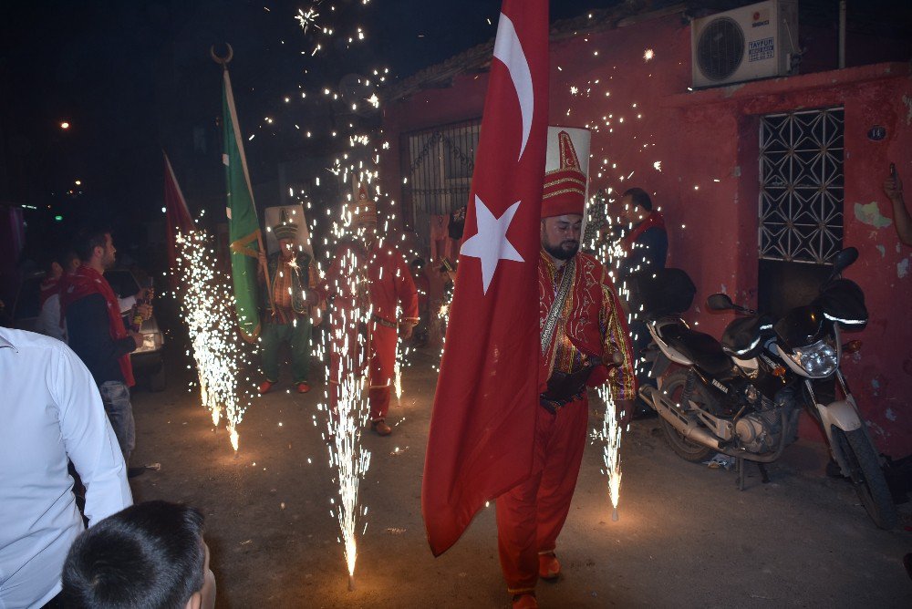 Asker Adayına Mehterli Uğurlama