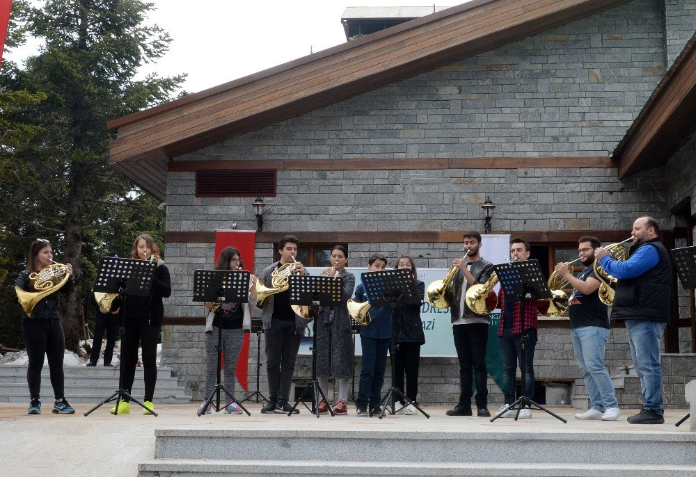 Bakır Çalgılar Beşlisi’nden Uludağ’da Konser