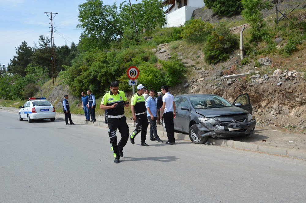 Niksar’da Trafik Kazası: 1 Yaralı