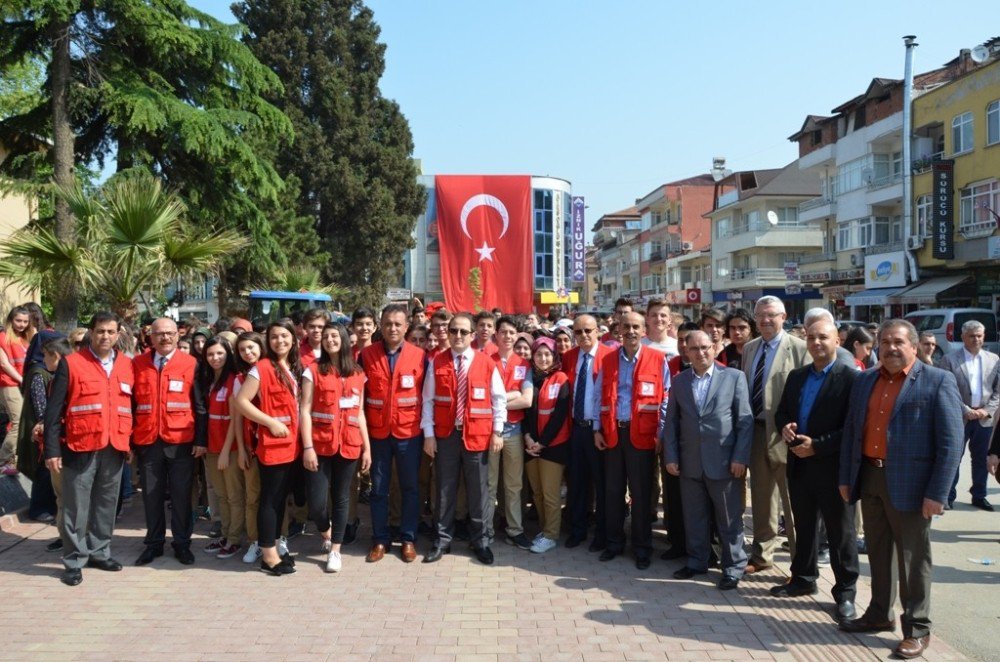 Gençler Kan Bağışı İçin Seferber Oldu