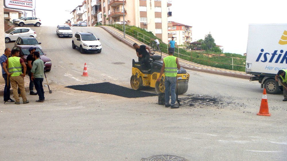 Bilecik’te Asfalt Onarım Çalışmaları Devam Ediyor