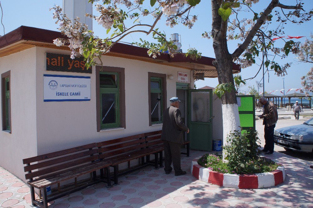 Lapseki İskele Meydanına Cami Yapılacak