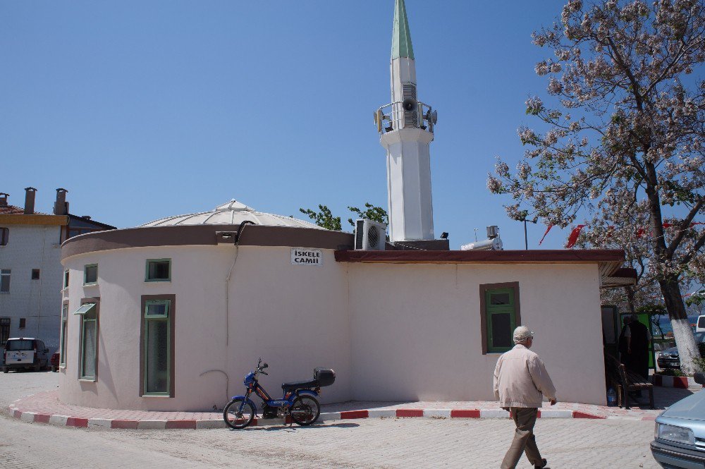 Lapseki İskele Meydanına Cami Yapılacak