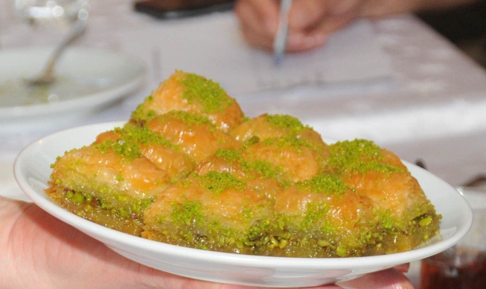 Şalgam, Humus, Cezerye Ve Baklava Yarışması Sonuçlandı