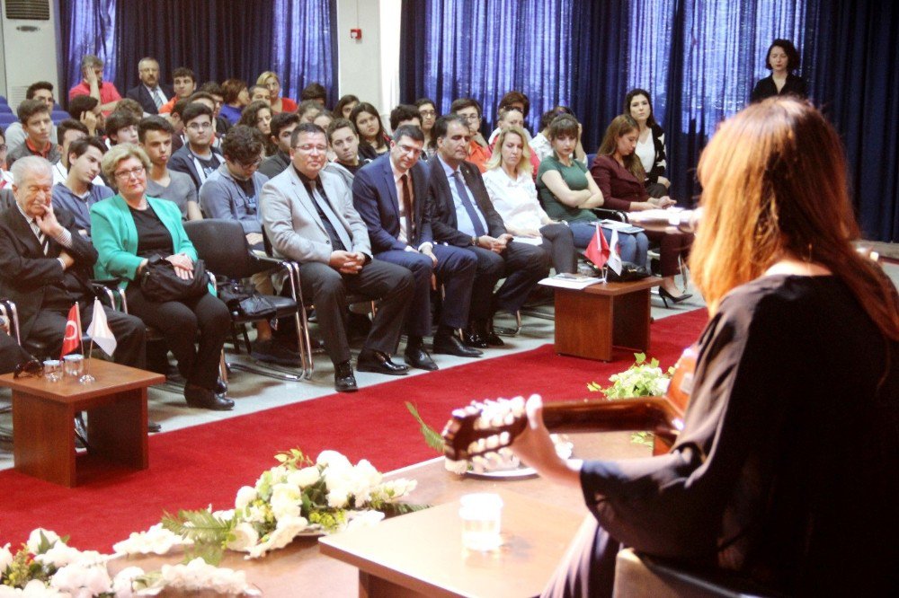 Abd’deki Ünlü Müzik Okuluna Kabul Edilen Caz Sanatçısı, Mezun Olduğu Okulda 10 Yıl Sonra Konser Verdi