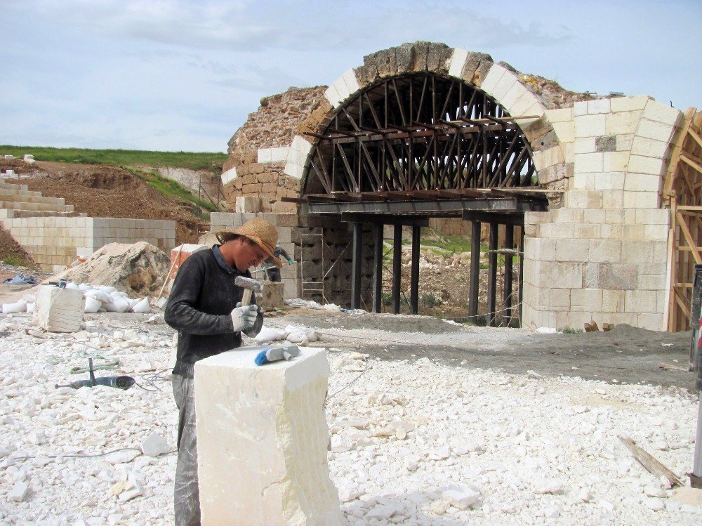 Tarihi Septimius Severus Köprüsü’nde Restorasyon Devam Ediyor