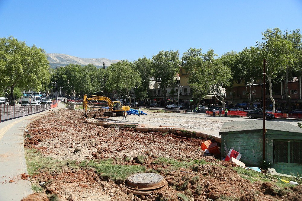 Kahramanmaraş’ın Kalbi Yayalaşıyor