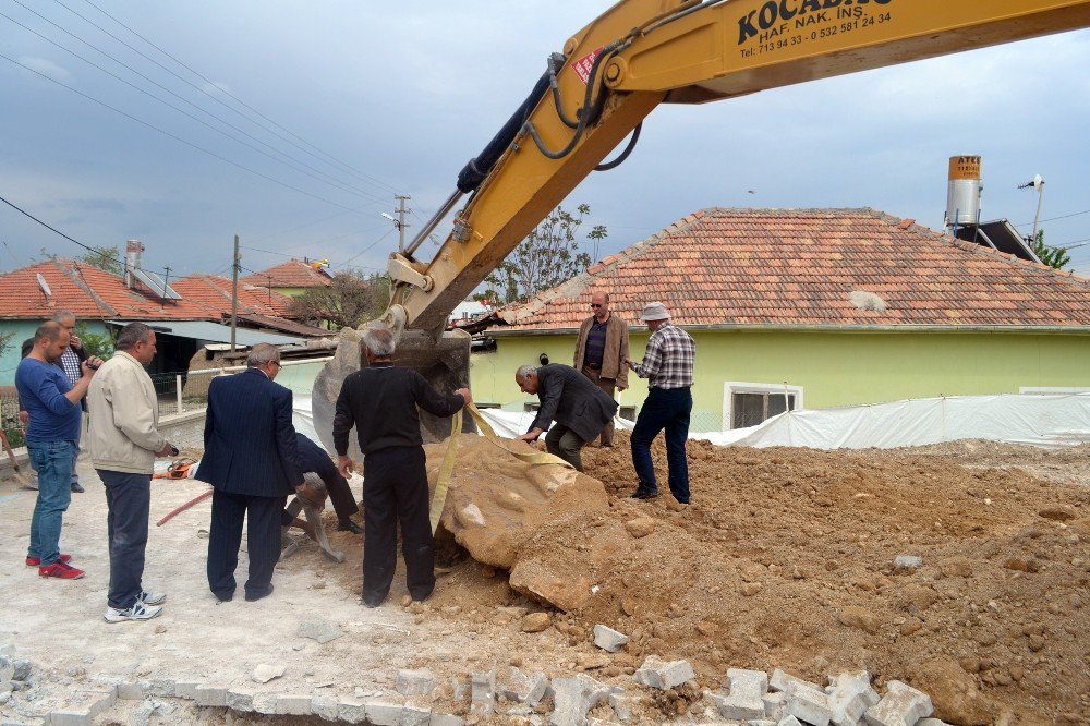 Konya’da Bir Yıldır Kayıp Olan 2 Bin 700 Yıllık ’Stel’ Bulundu