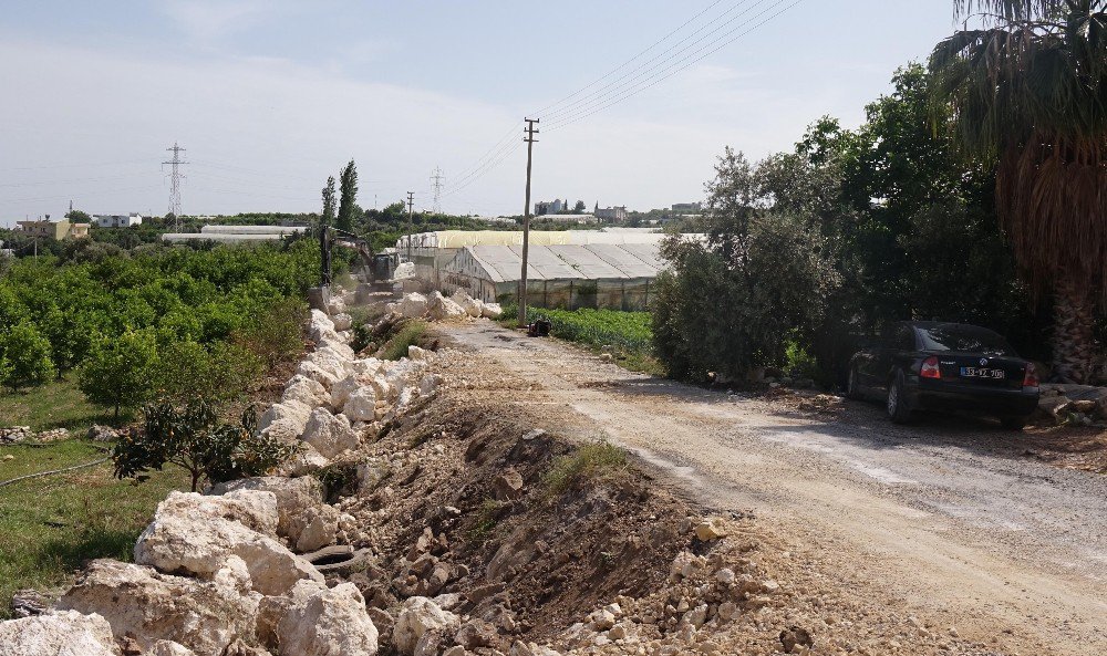 Erdemli Belediyesi, Yeni Yollar Açmaya Devam Ediyor