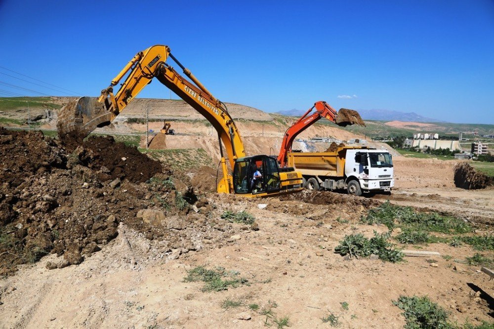 Cizre Belediyesi ‘Hayvan Pazarı Projesi’ Çalışmalarına Başladı