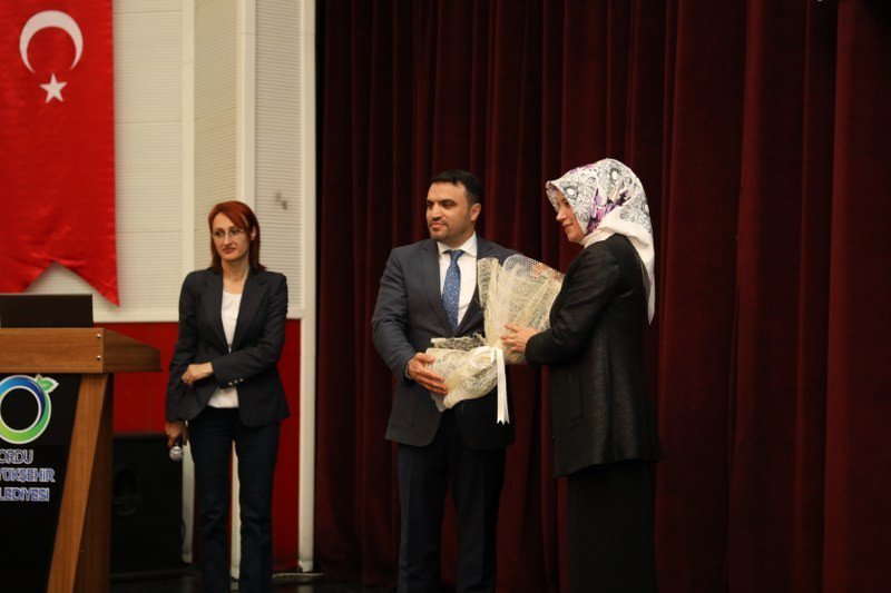 ‘Ailede Öfke Kontrolü’ Konulu Konferansa Yoğun İlgi