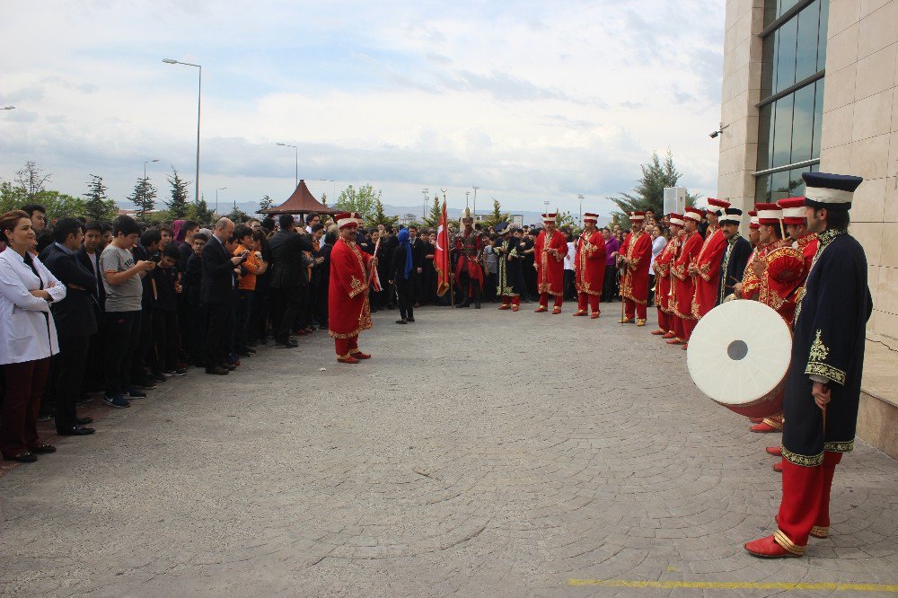 Tekden Ortaokulu’nda ‘Mehterli’ Teog Kutlaması