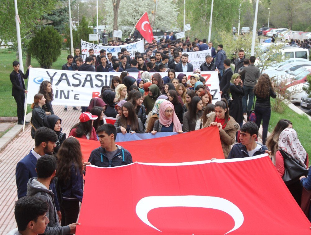 Sivas’ta Türkçüler Günü Kutlandı.